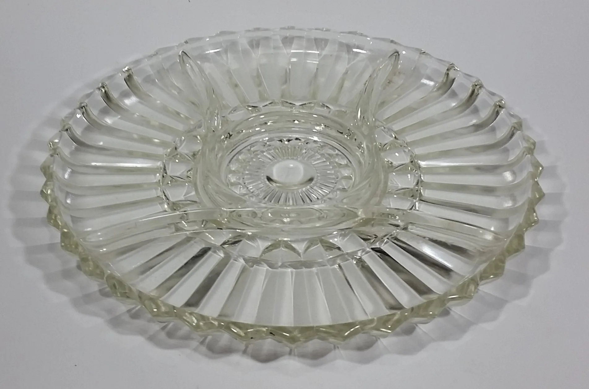 12" Round Crystal Sectioned Vegetable and Dip Serving Platter