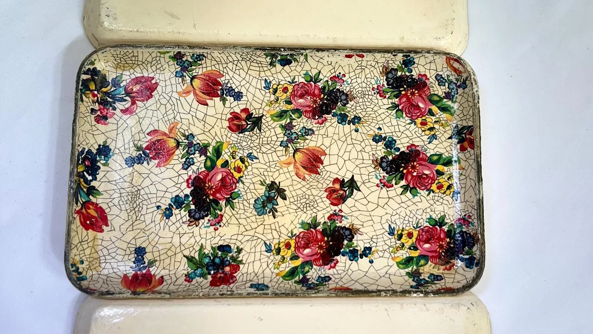 Alcohol Proof Paper Mache Tray - MCM - Red Roses