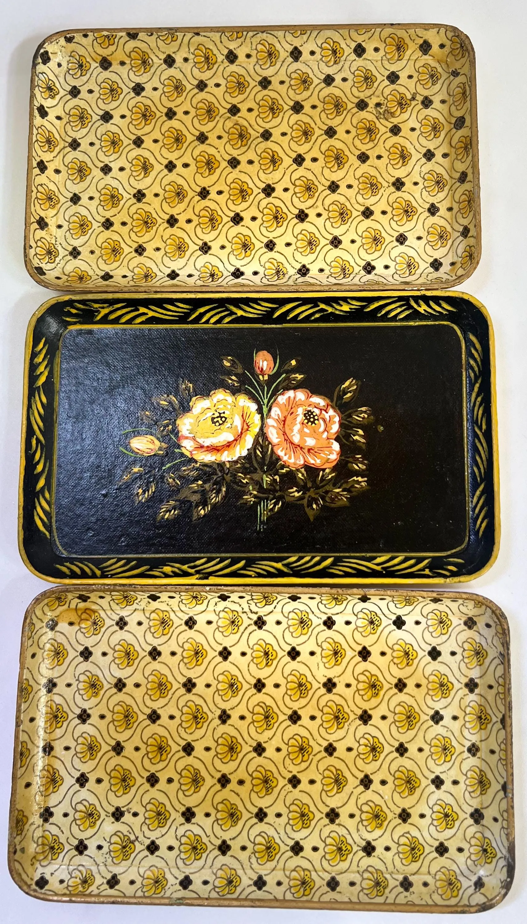 Alcohol Proof Paper Mache Tray - MCM - Red Roses