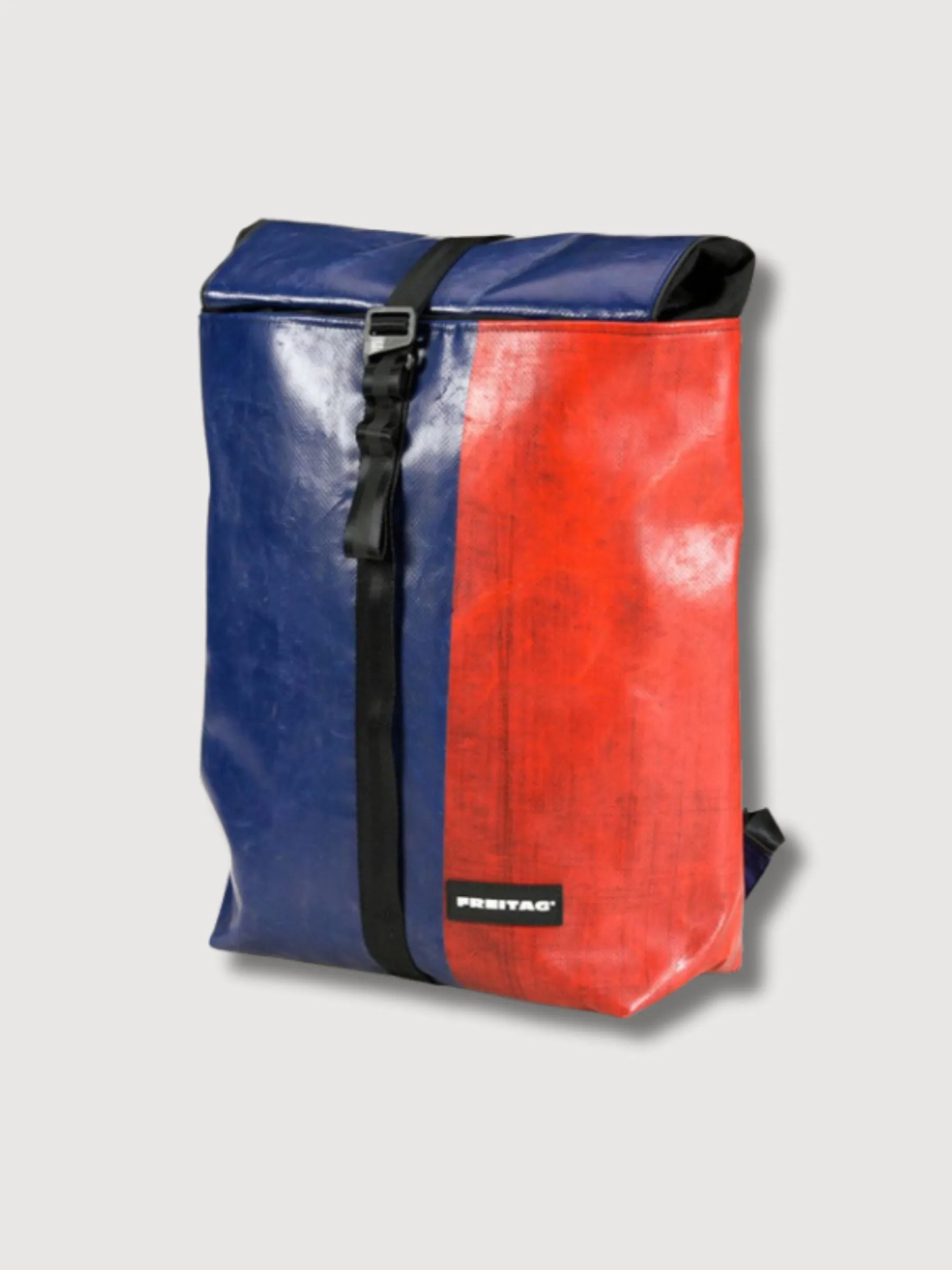 Backpack F155 Clapton Red & Blue In Used Truck Tarps | Freitag