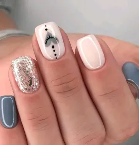 Beauty - Nails - grey