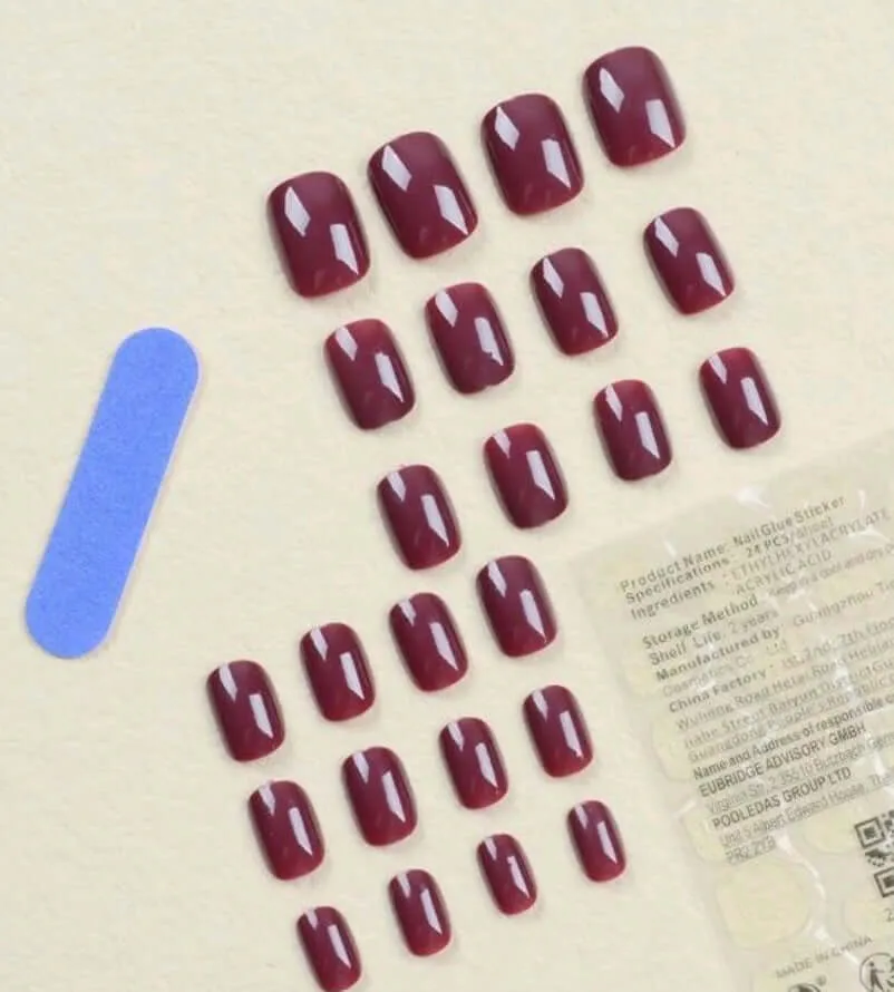 Beauty - Nails - short - burgundy