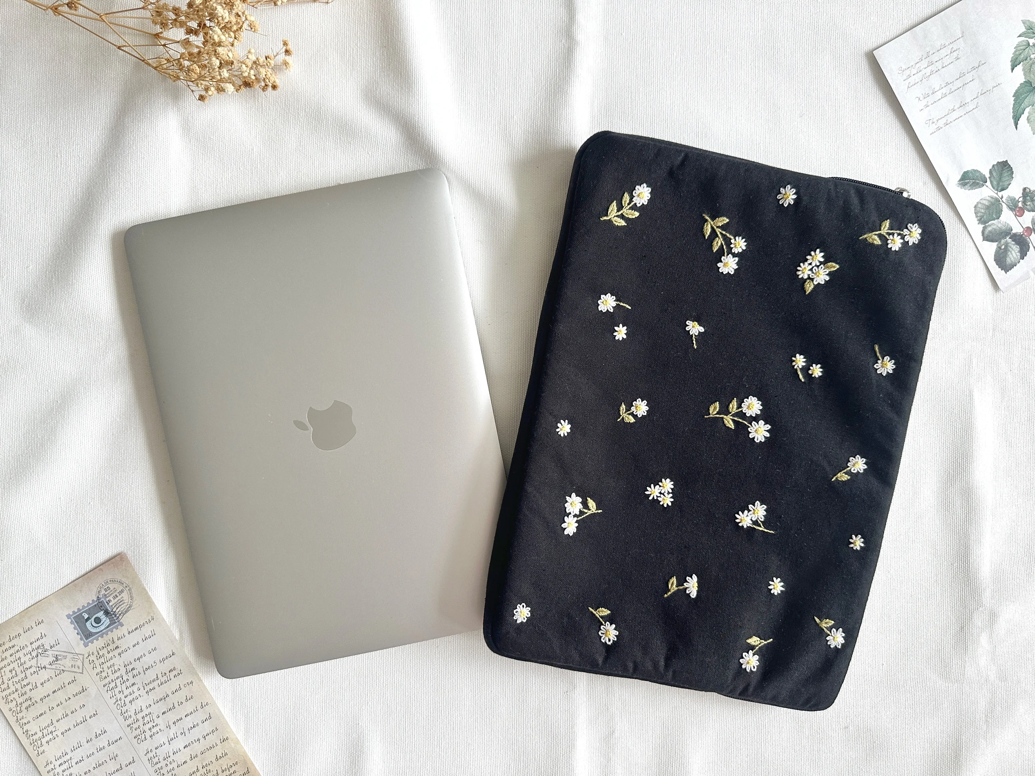 Daisy Hand-Embroidered Laptop Cover