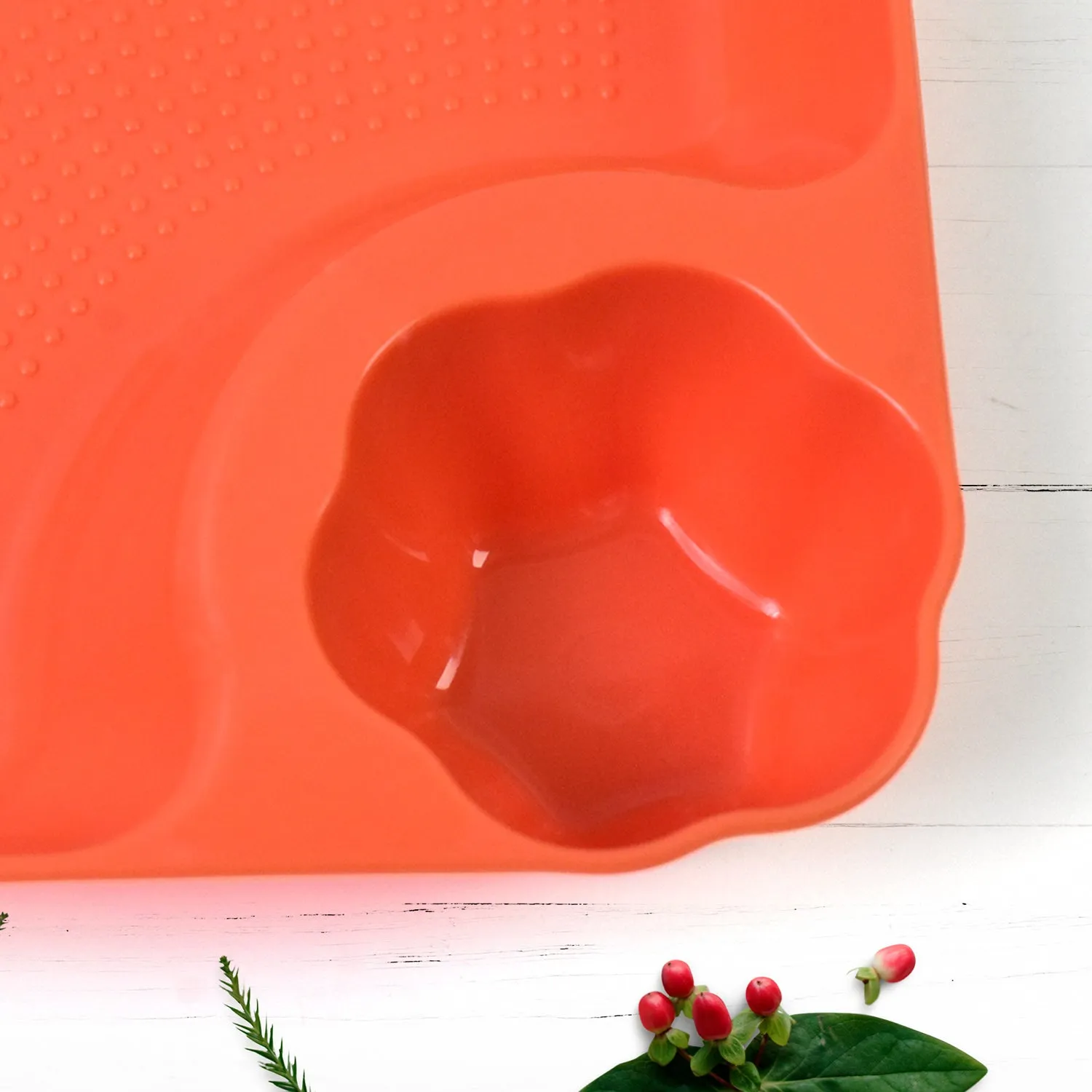 Plastic Plates With Dipping Saucer Round Dip Part (1 Pc)