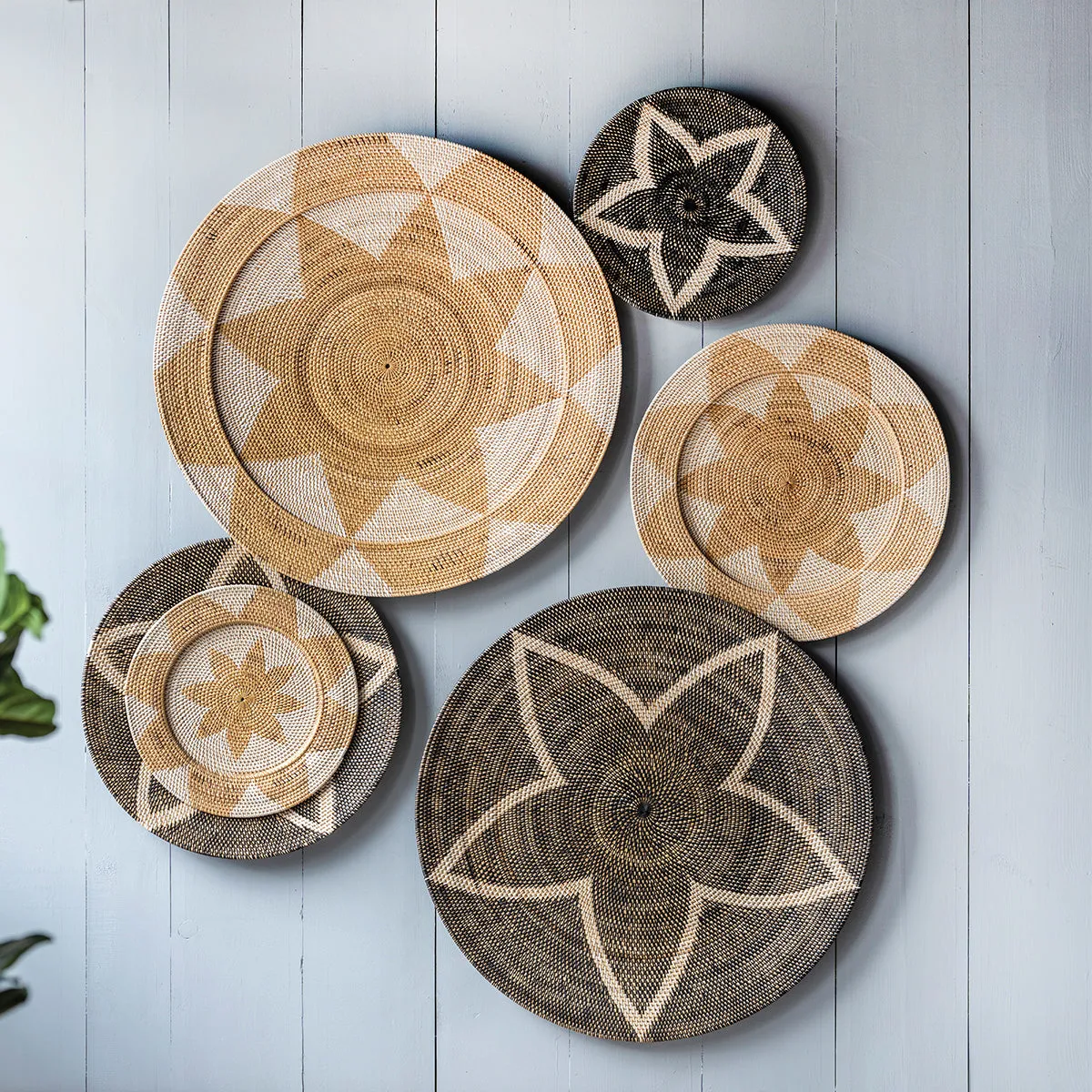 Stars Rattan Charger S/3